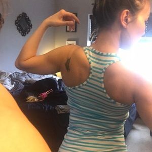 Lululemon’s blue striped top